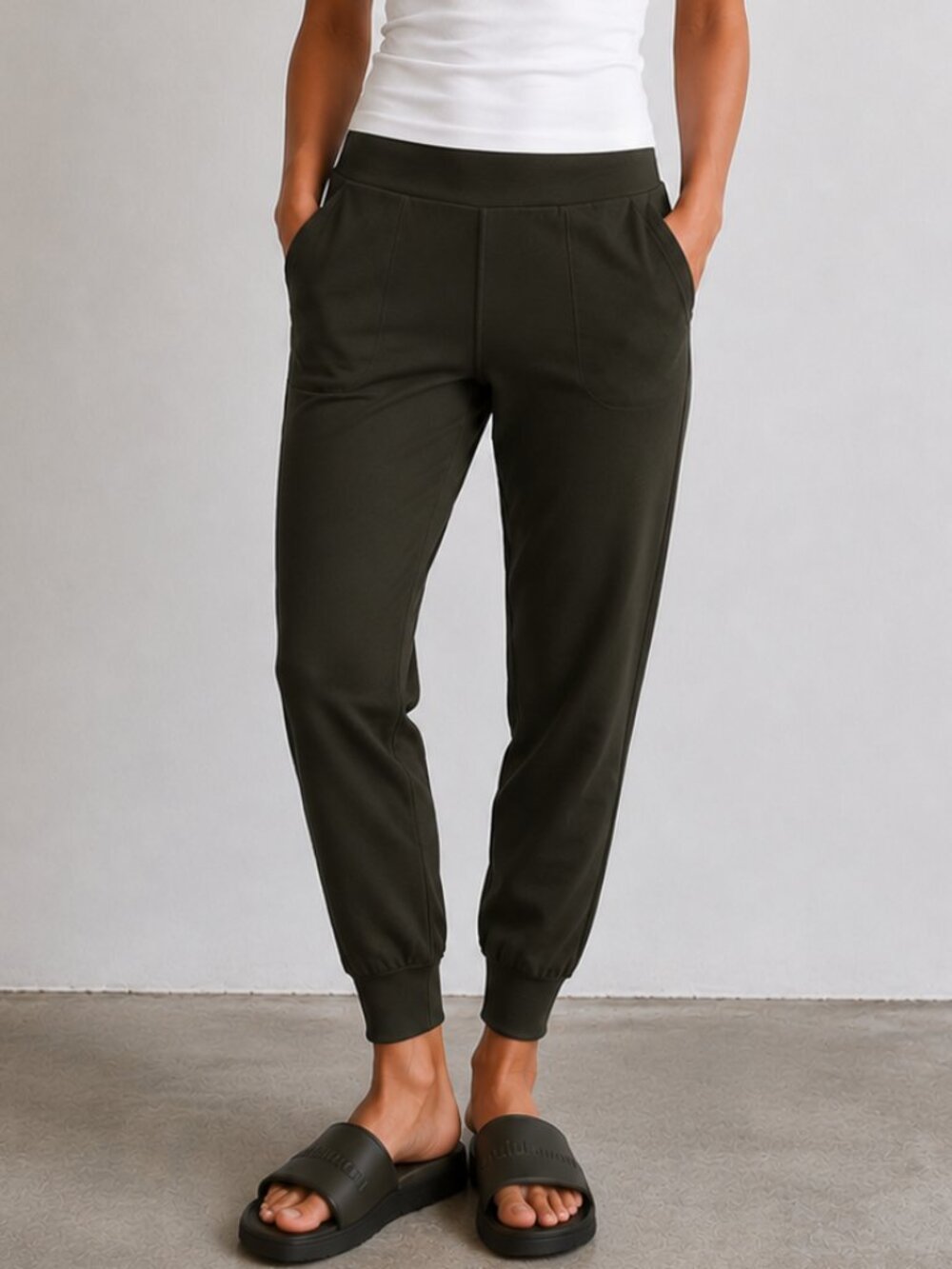 LULULEMON Align Nulu Dark Olive Green Ankle Joggers EUC size 6